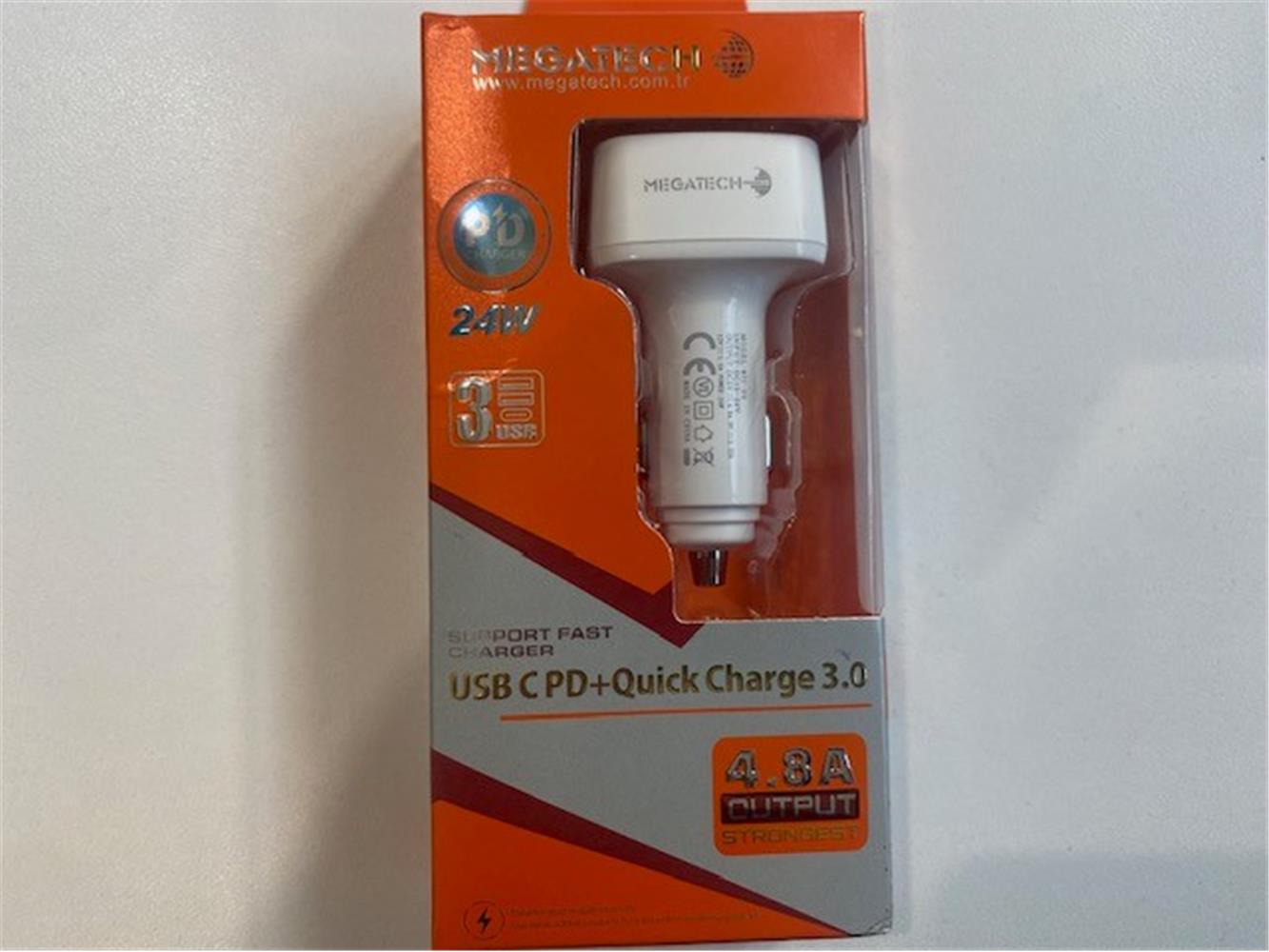 Megatech MTC-05 Beyaz 24W 4.8A 2 USB 1 PD Araç Çakmaklık Şarj Başlığı Hızlı Şarj