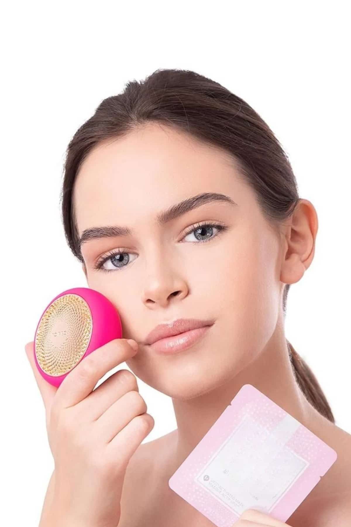 Maske ve Terapi Cihazı LED Terapi Akıllı Maske Hassas Ciltlere Özel