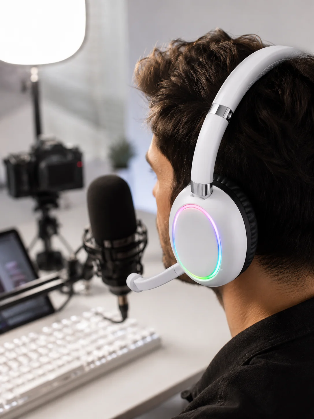 RGB Işıklı Mikrofonlu Bluetooth Kulaklık Beyaz Over-Ear Tasarım Type-C Şarjlı