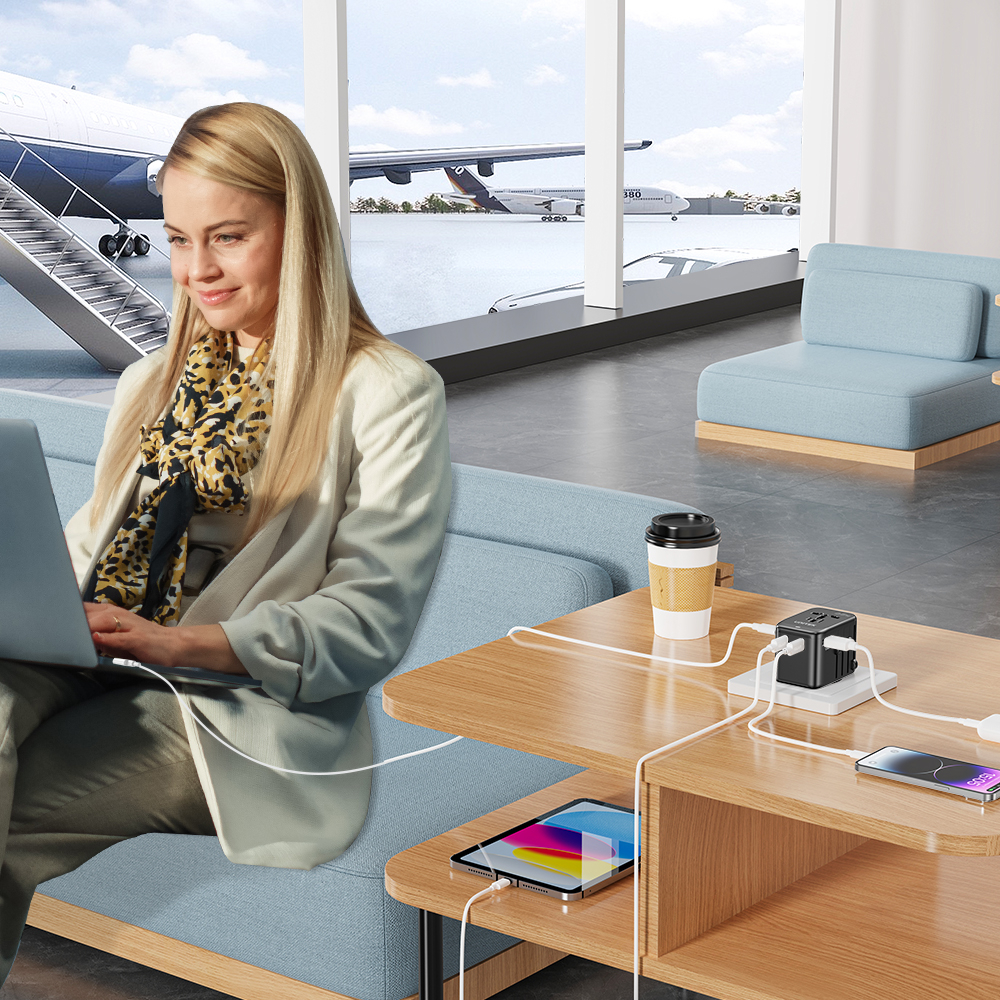 Unitek 65W Universal Travel Adaptör (P1122ABK)